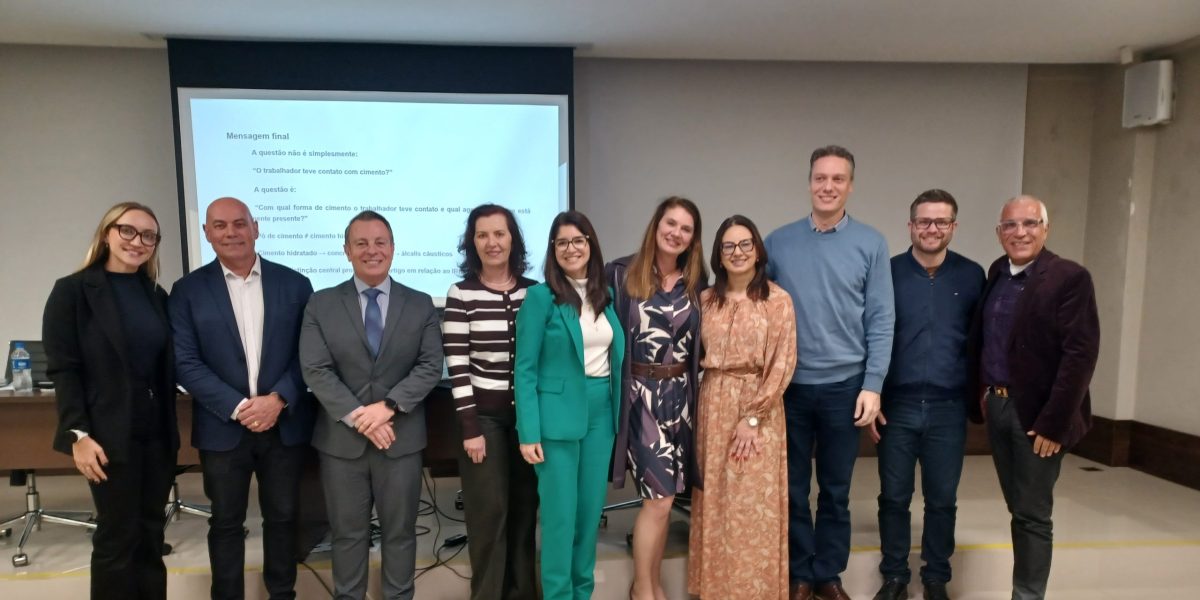 Aplicação de precedente do TST a casos com cimento exige análise das condições de exposição