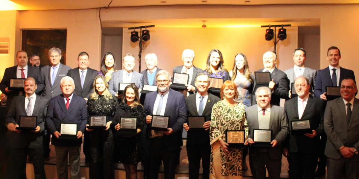 Amatra IV comemora 60 anos em noite de homenagens aos que escreveram a história da Associação