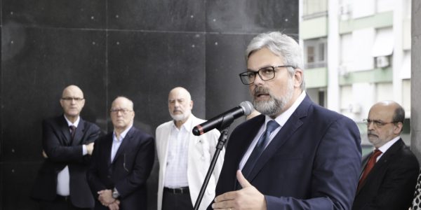 Amatra IV participa de ato de apoio a magistrado ofendido por vereador em Porto Alegre