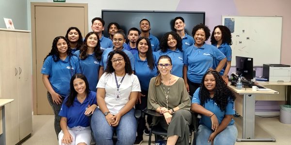 Programa Trabalho, Justiça e Cidadania debate escolhas profissionais com jovens do Projeto Pescar