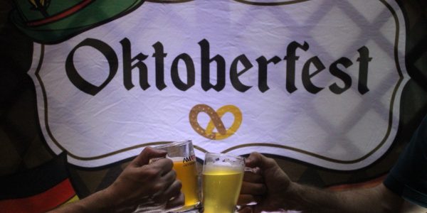 Oktoberfest da Amatra IV reúne colegas em noite de confraternização e cultura alemã